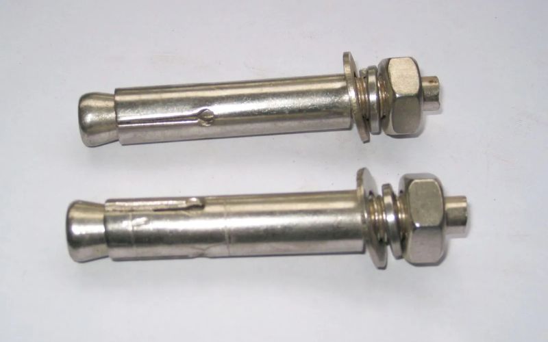 tắc kê nở inox